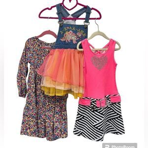 Old Navy two more girls bundle of 3 dresses different styles sizes 6 FREE GIFT